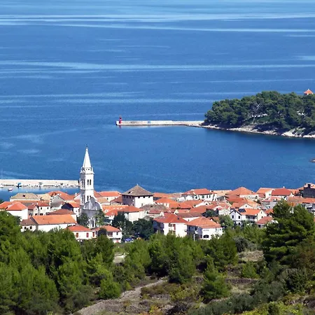 Apartments And Rooms With Parking Space Jelsa, Hvar - 8798 Gostinjska kuća Jelsa (Hvar)