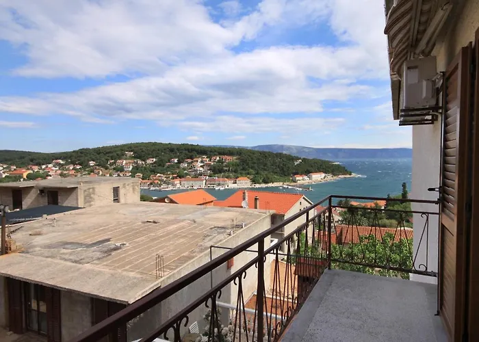 Apartments And Rooms With Parking Space Jelsa, Hvar - 8798