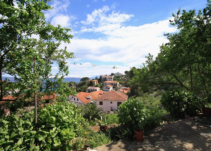 Apartments And Rooms With Parking Space Jelsa, Hvar - 8798 Gostinjska kuća Jelsa (Hvar)